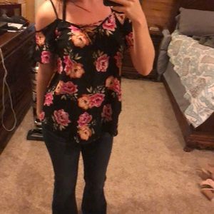 Super cute cold shoulder floral top